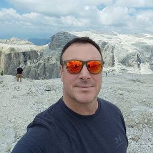 Meet your Posher, Tony